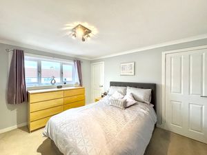 Photo 8- click for photo gallery